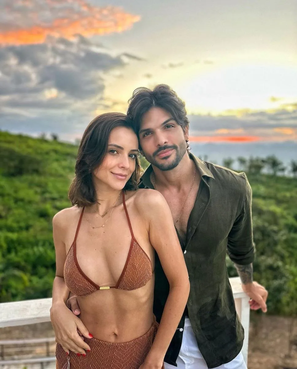 Lucas Fernandes e Ana Lúcia comemoram 12 anos de muito amor no Dom Luxury Glamping