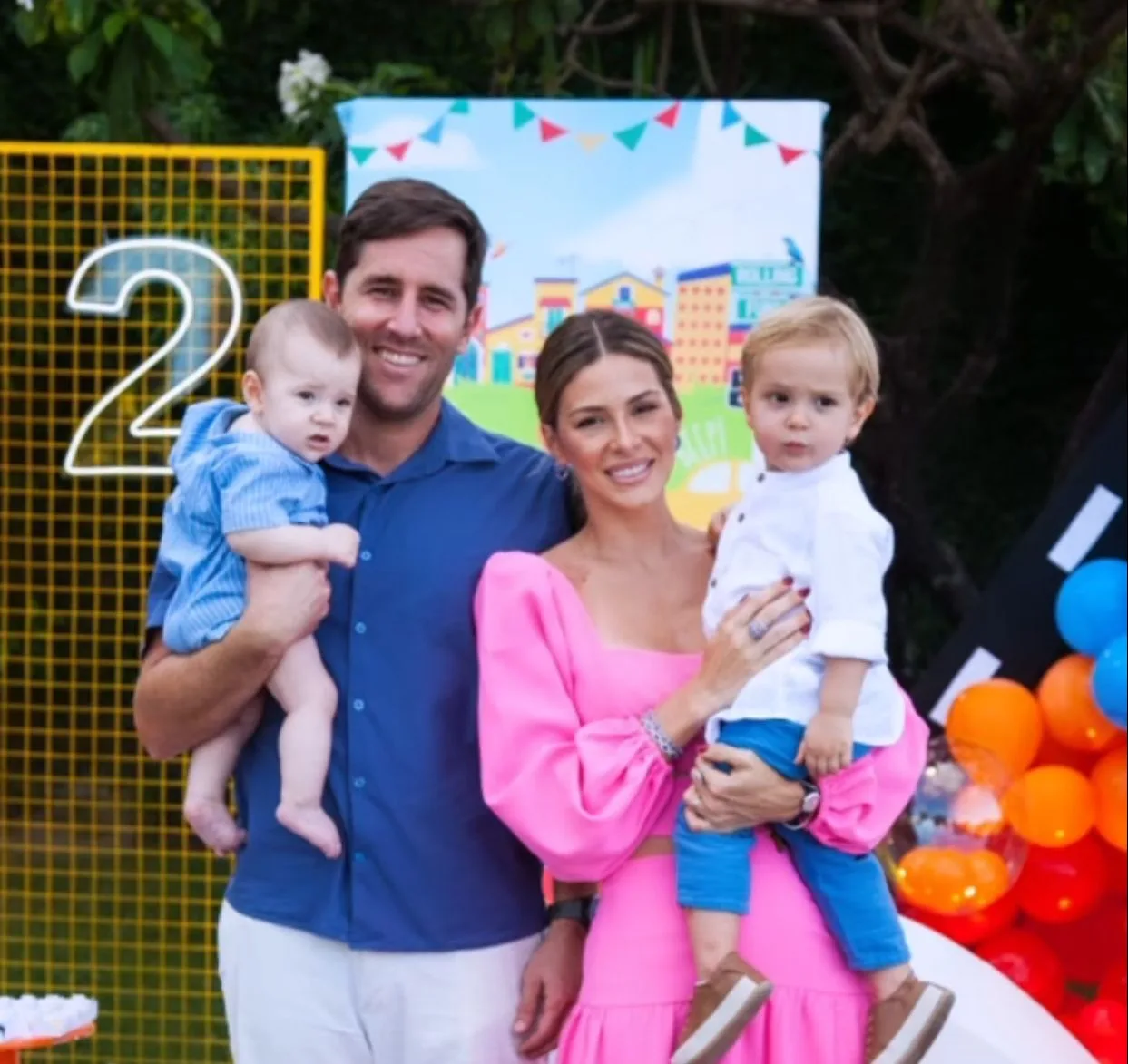Bruna Waleska e Rodrigo Frota festejam os dois anos do filho Francisco
