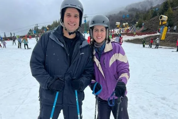 Bia e Wagner Teixeira aproveitam dias de férias em Bariloche