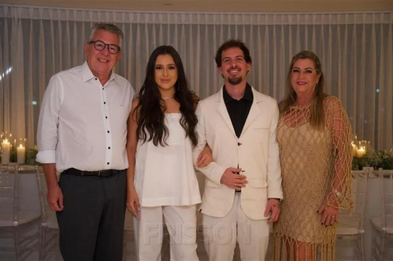 Isabela Gabi & Pedro Brandão oficializam noivado