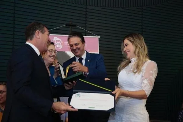 Onélia Santana é homenageada na Câmara dos Deputados