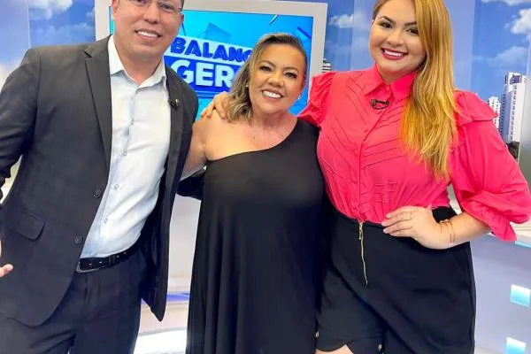 Pimenta Malagueta anuncia novidades da carreira em visita ao Grupo Cidade