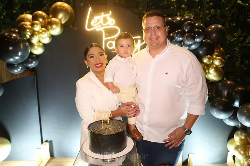 Victor Cesar celebra 34 anos em grande estilo no Vasto Fortaleza