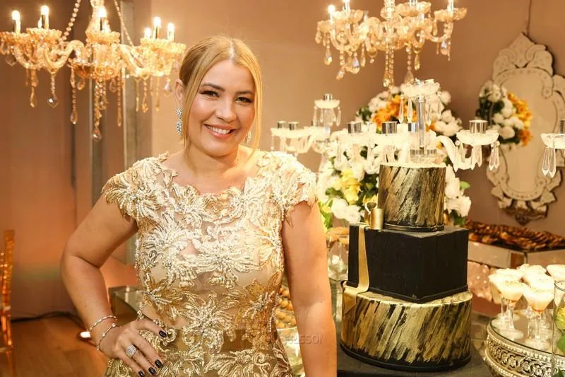 Natália Varela brinda nova primavera entre amigas
