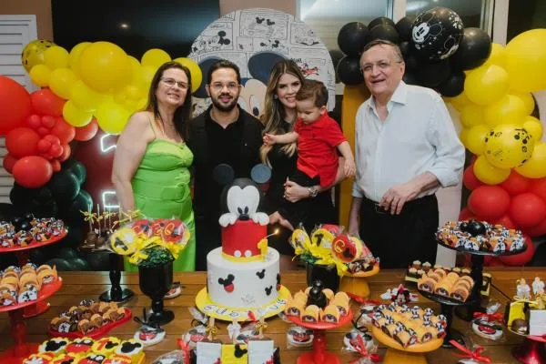 Raissa e Eduardo Quezado celebram primeiro aniversário de Gustavo