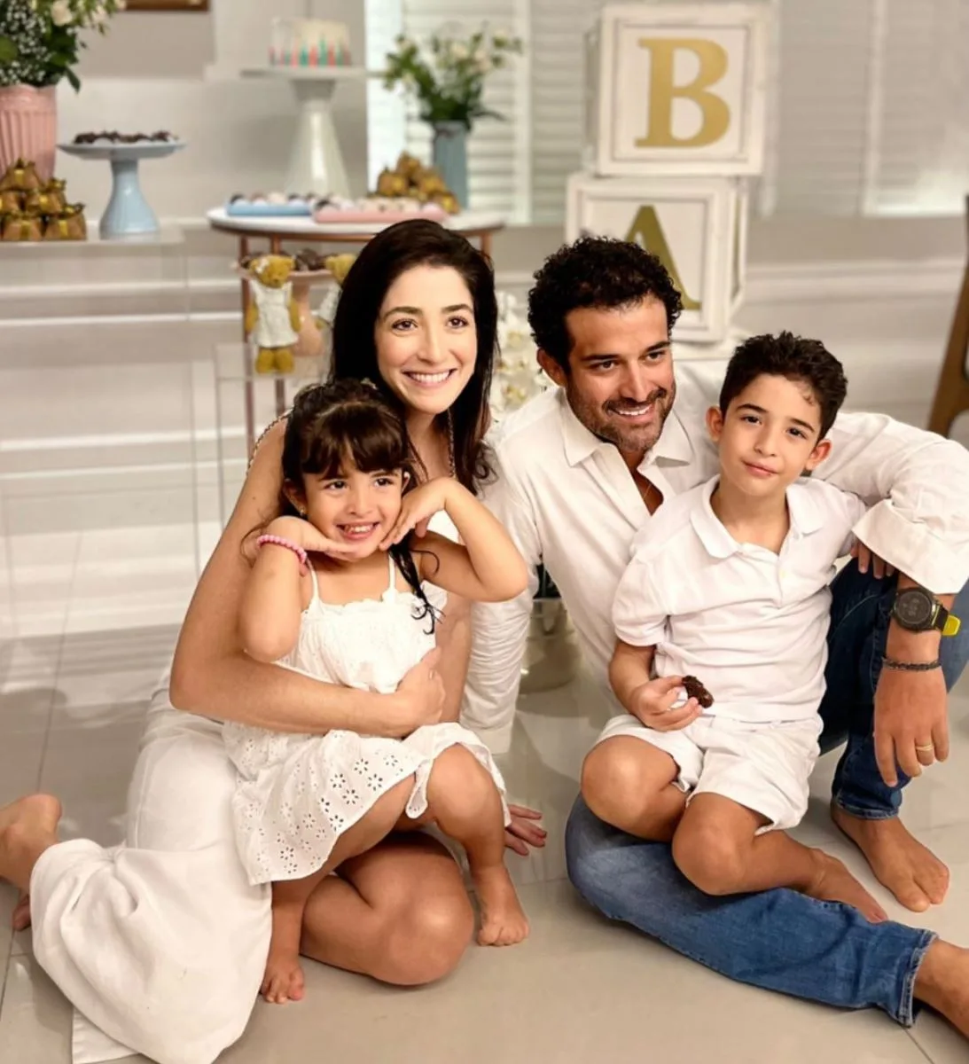 Mila Ary e Guilherme Becco descobrem que vem aí uma menina para aumentar a família