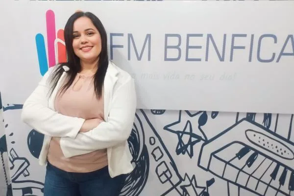 Novo programa em formato podcast sobre pets estreia na FM Benfica