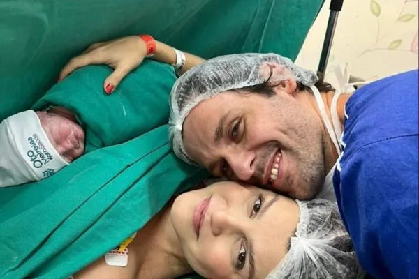 Nasce Maria Eduarda para alegria e emoção de Liana e Henrique Brasil