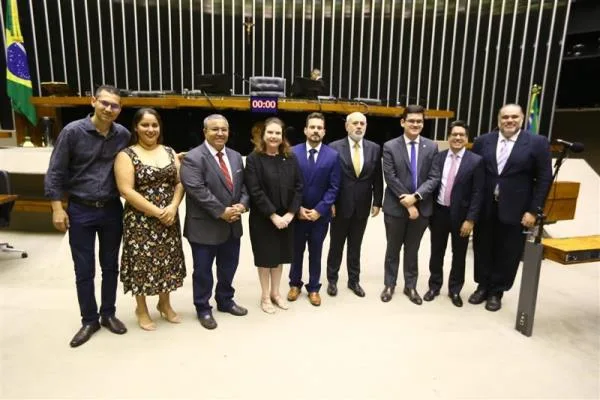 TV Cidade Fortaleza é homenageada na Câmara dos Deputados