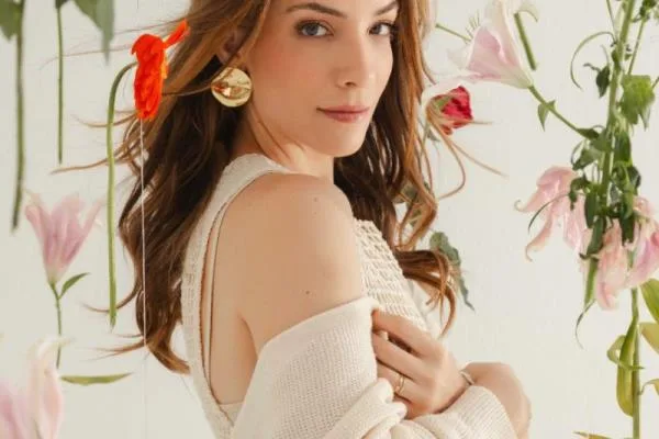 Giovana Bezerra apresenta show em homenagem a mulheres brasileiras