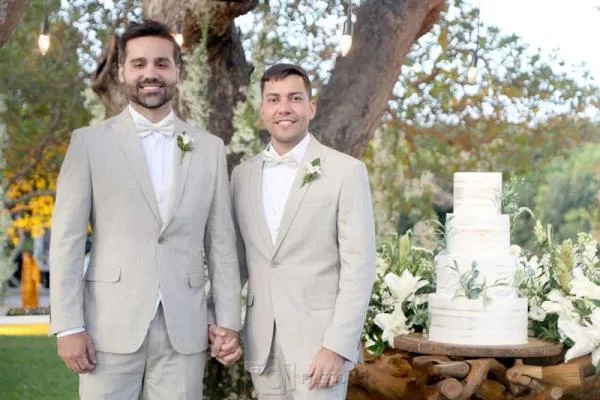 Douglas Brilhante e Mateus Medeiros celebram união em cerimônia na Fazenda Terra do Sol