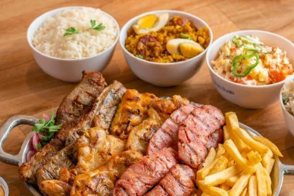 Jamboo se destaca com culinária brasileira em Fortaleza