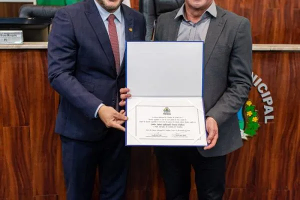 Empresário Nidovando Pinheiro recebe título de Cidadão Fortalezense