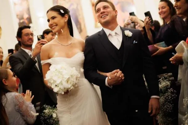 Maria Eduarda Cidrão e Vitor Veras sobem ao altar e dizem o “sim” eterno