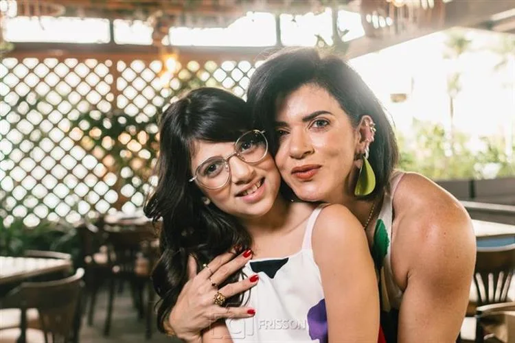 Thais Moreno celebra duplamente a nova idade