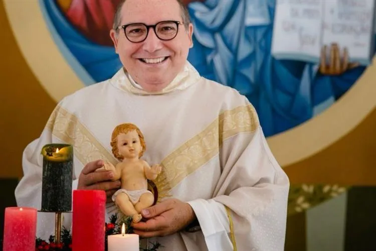 Padre Eugênio vai presidir missa de Natal no Condomínio Espiritual Uirapuru
