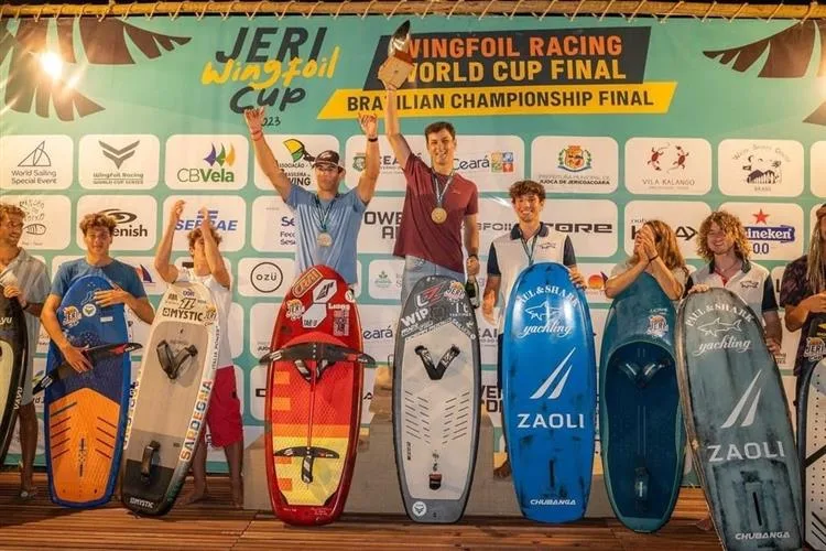 Cearenses se destacam na final do Campeonato Mundial e Brasileiro de Wingfoil de Jericoacoara