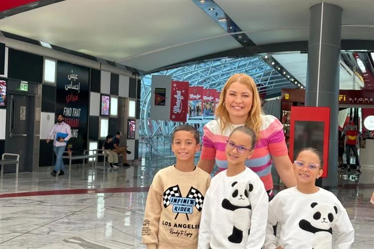 Natália Varela e filhos se divertem em viagem por Dubai e Abu Dhabi