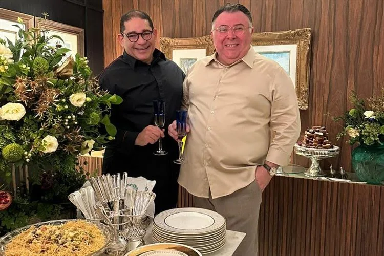 André Monte e Alexandre Pitta reúnem os mais queridos e celebram o final de ano