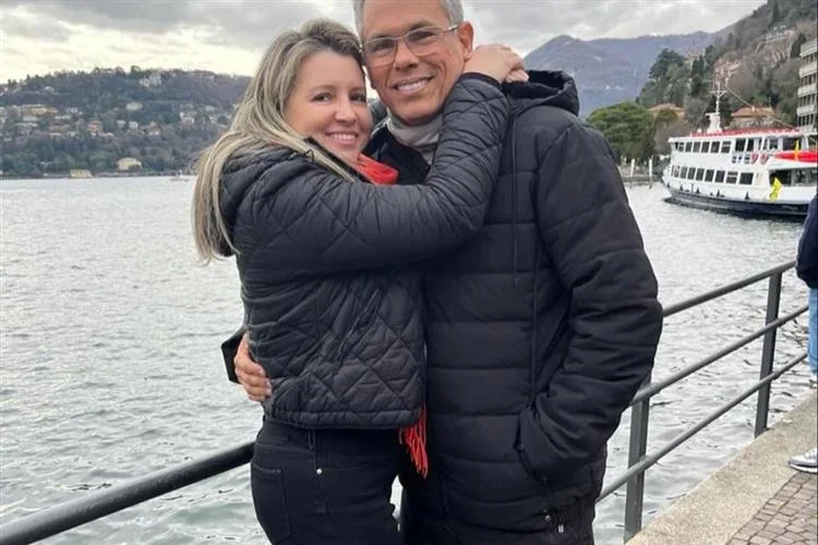 Assis e Ilara Andrade curtem viagem com os filhos pela Europa