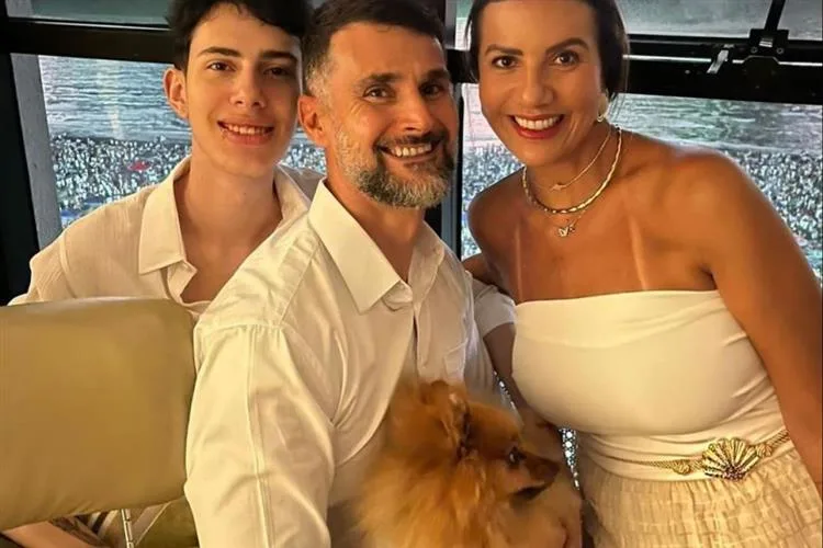 Anelisa e Dimas Barreira curtem dias de lazer em Santa Catarina