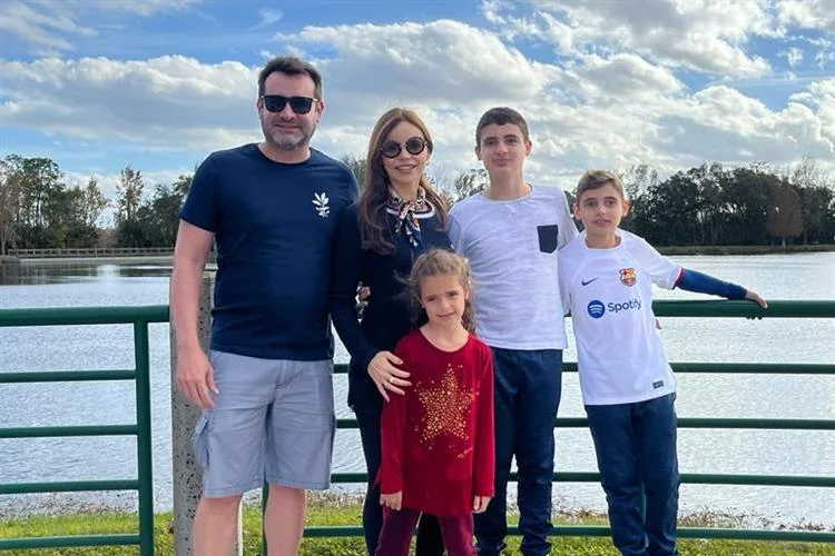 Cristiane Canamary e Fernando Gurgel pegam a rota de Orlando com os filhos