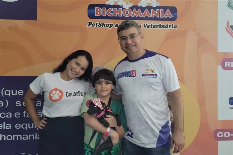 Bichomania e Sana, comemoram um novo recorde e ultrapassam 300 adoções no projeto
