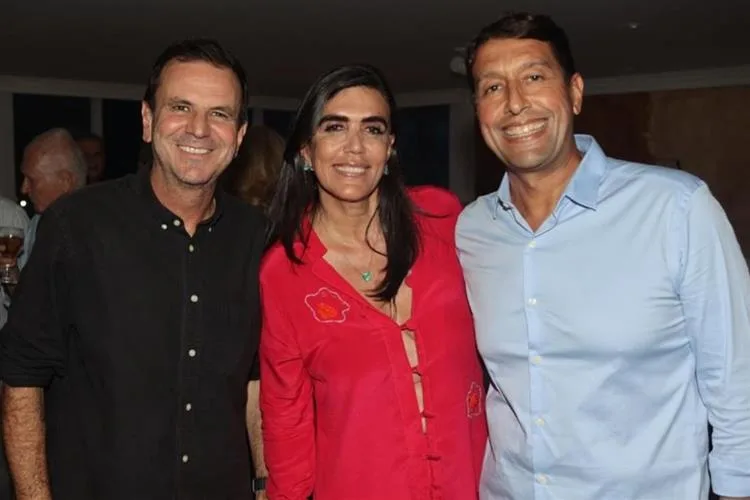 Gony Arruda celebra nova idade com a high society fluminense e importantes nomes da política