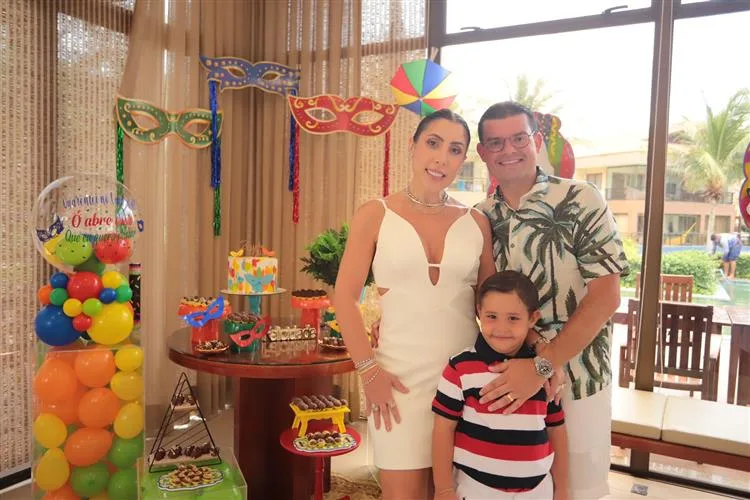 Suelen Magalhães e José Gonçalves Filho celebram seus aniversários em festa dupla
