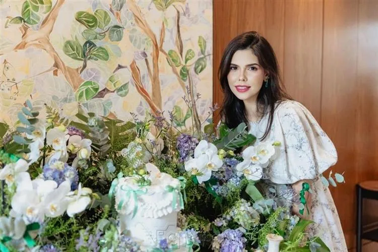 Milena Munhoz comemora passagem pela folhinha