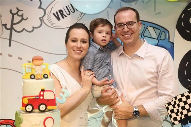 Georgiana Alves Mattos e Francisco Habib festejam os três aninhos do filho Pedro