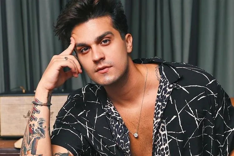 Luan Santana se declara para Jade após reatarem: "O mundo precisa da nossa história"