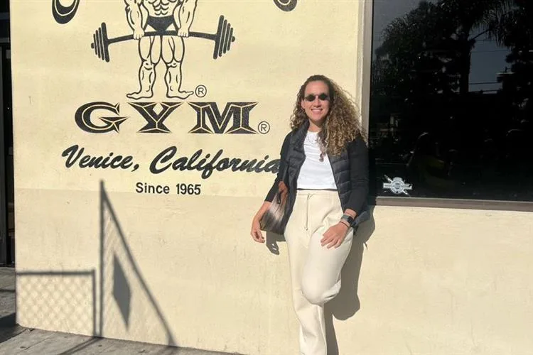Sasha Reeves participa da maior feira da indústria fitness de saúde do mundo em Los Angeles
