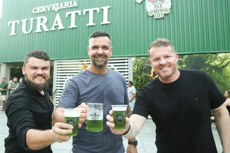 Primeira edição do Saint Patrick's Day Turatti reúne apaixonados por cerveja em Fortaleza