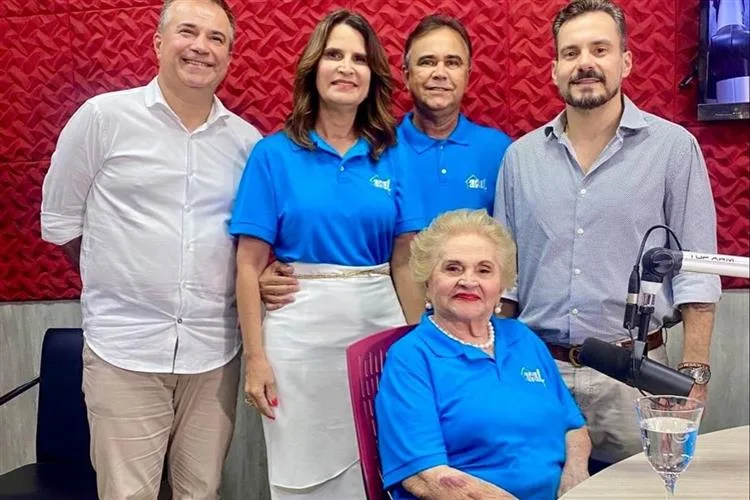 Executivos da Acal destacam o sucesso da empresa em visita ao Grupo Cidade