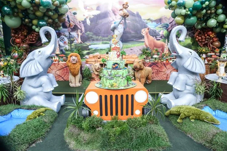 Dudabaluza Festas inova em decoração do aniversário de Miguel Dias Neto