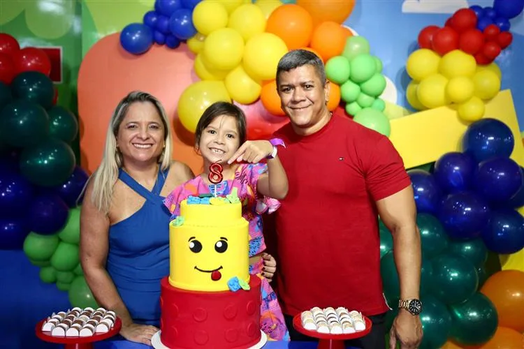 Jocy e Geovanne Jinkings festejam os oito anos da filha Giulia no Arca Play