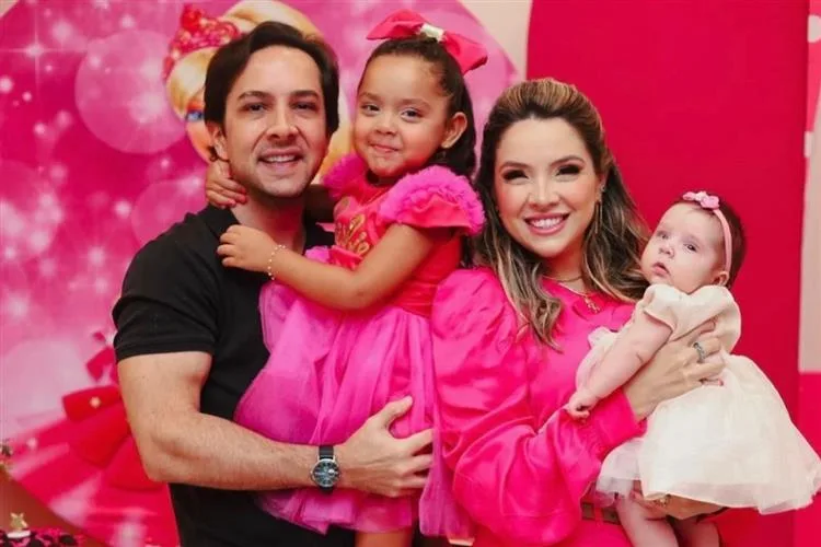 Lina Ponte e Diego Kaur comemoram os quatro anos da filha Marina