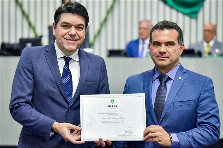 Personalidades da comunidade portuguesa no Ceará recebem homenagem da Alece