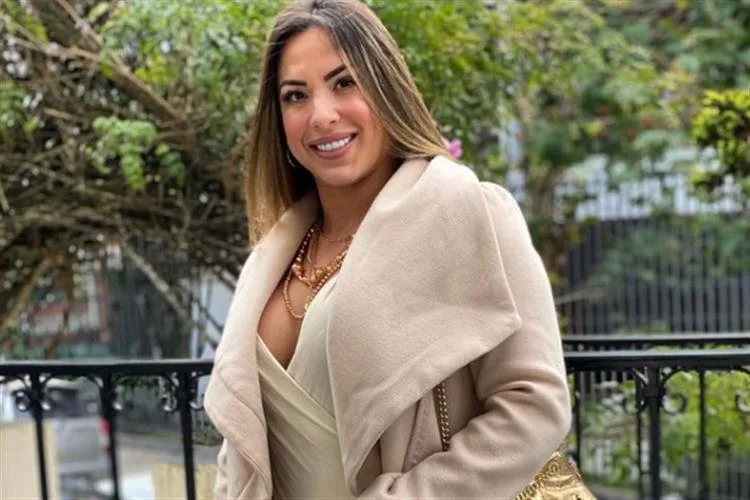 "Estou ganhando dinheiro dormindo", diz Michelly Crisfepe
