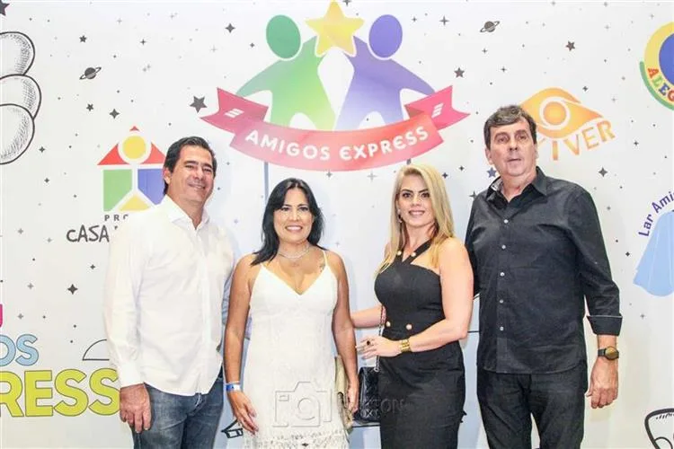 Projeto Amigos Express realiza show beneficente em Fortaleza