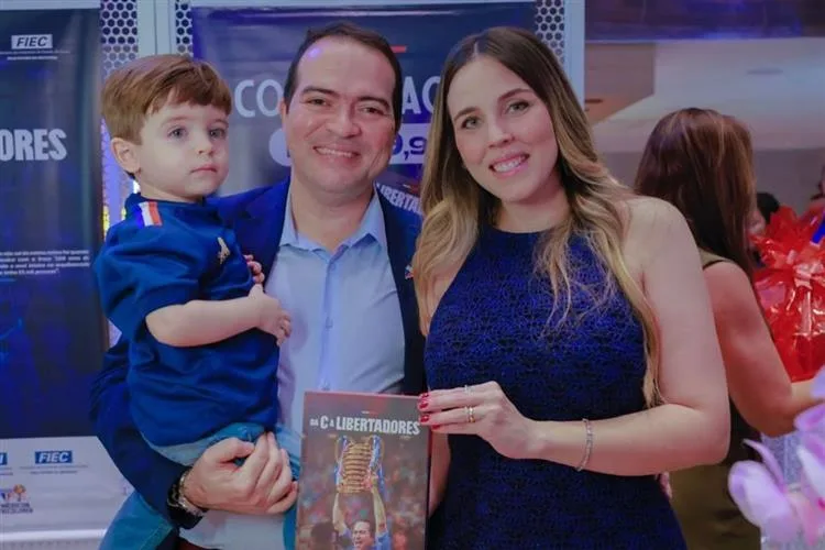 Marcelo Paz lança livro “Da C à Libertadores”