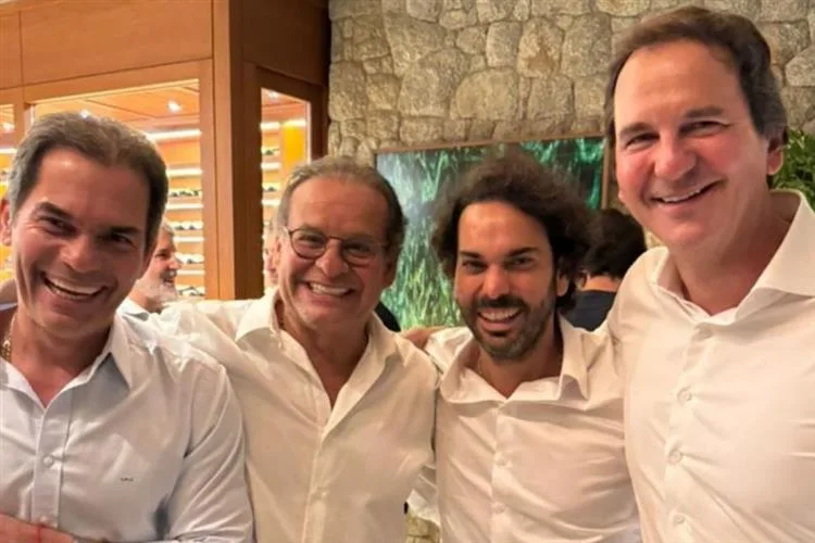 Cláudio Vale celebra nova idade em São Paulo