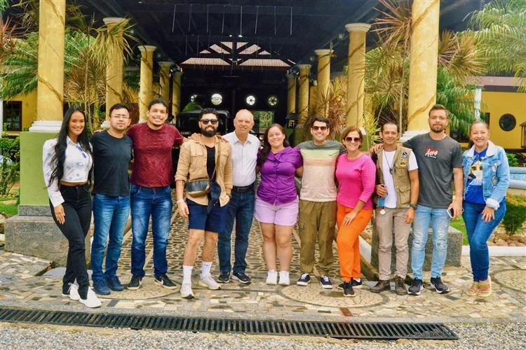 Marcio Roberto Hein, diretor do Grupo Hein recebe jornalistas na Serra de Guaraciaba