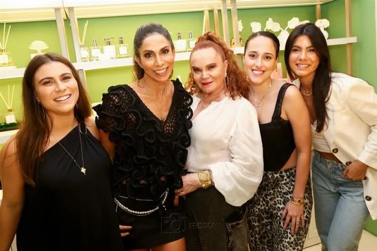 Lisieux Maison causa frisson em evento de apresentação de novidades de moda autoral