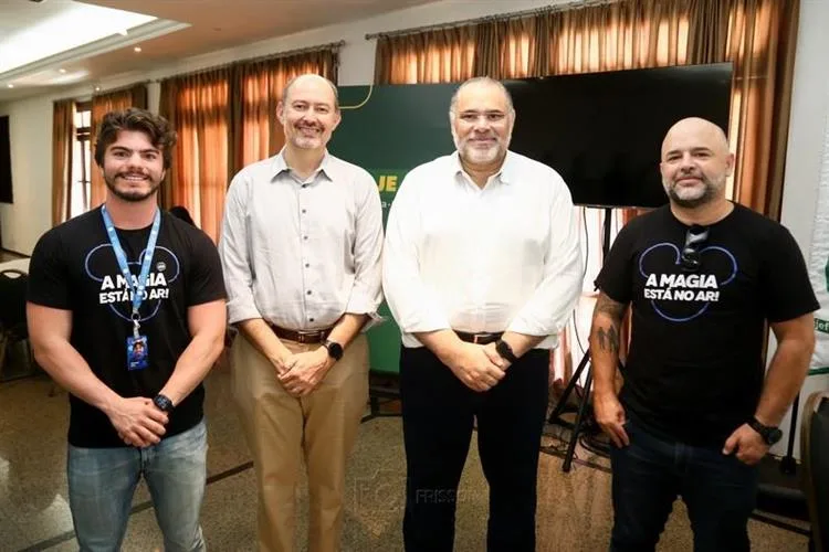 Charles Boris protagoniza evento da AJE Fortaleza