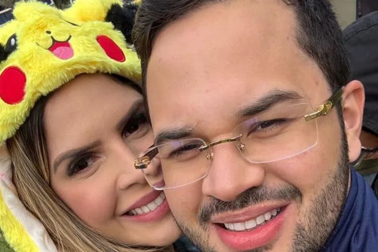 Raissa e Eduardo Quezado assistem a jogo do Fortaleza em Buenos Aires