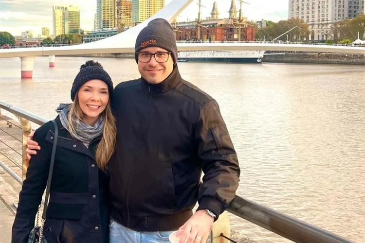 Marcela Holanda e Fábio Chaves curtem férias em Buenos Aires