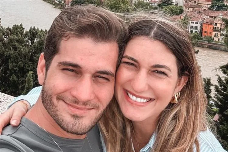 Bruna Magalhães e Ravi Macedo turistando em Verona, na Itália
