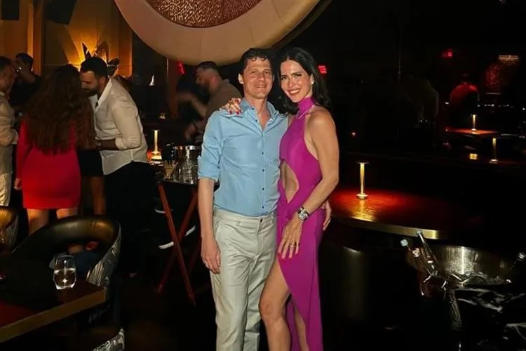 Marcela e Eugênio Porto curtem a night de Miami